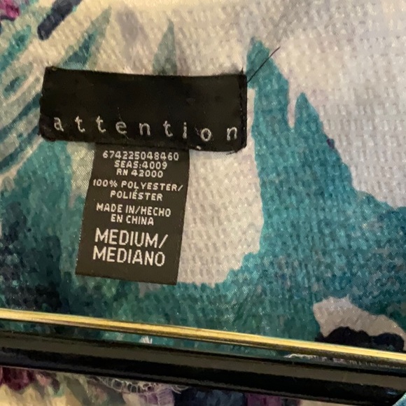 Like new flowy floral sundress - Picture 3 of 5